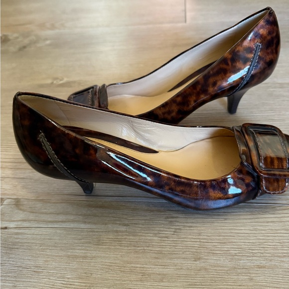 Cole Haan Women's Tortoise Shell Heels - Picture 5 of 8